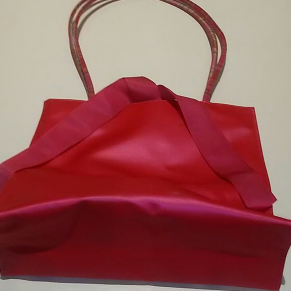 Estee Lauder pink tote bag